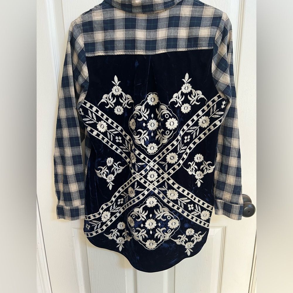 Soft Surroundings Navy and Cream Plaid Shirt, embroidered back, boho, Size M